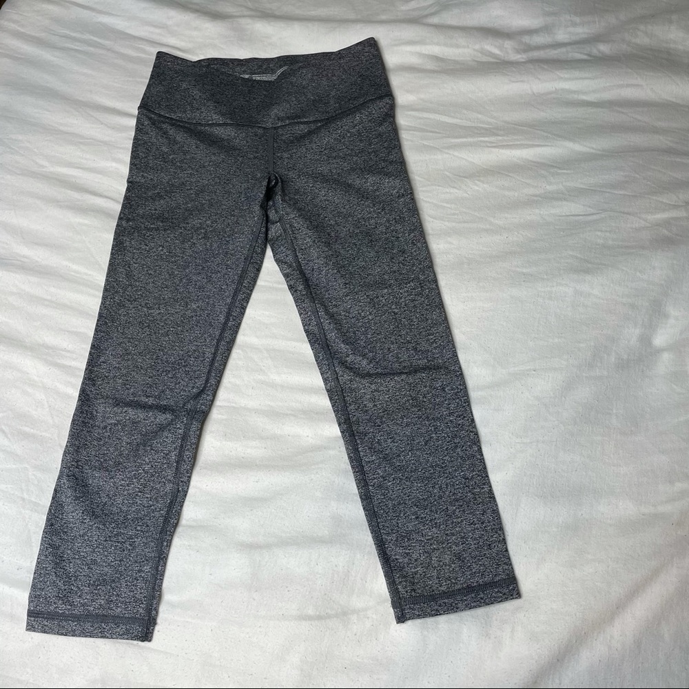 VSX Cropped Leggings- XS
